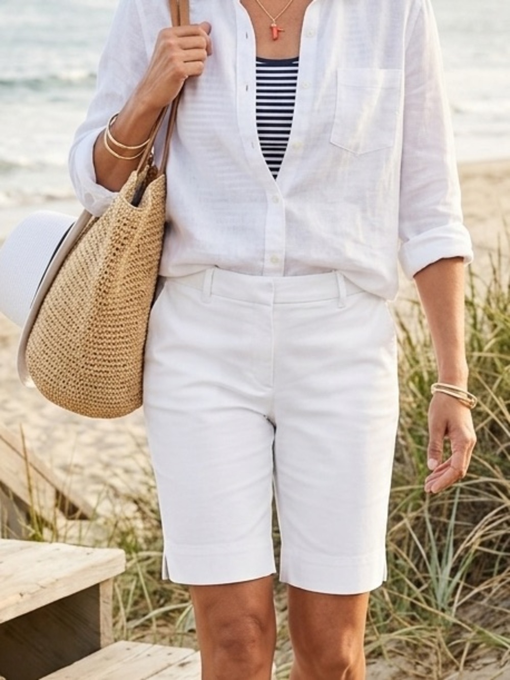 J. JILL White Essential Cotton Stretch Bermuda Shorts Slim Fit Size 10 Coastal